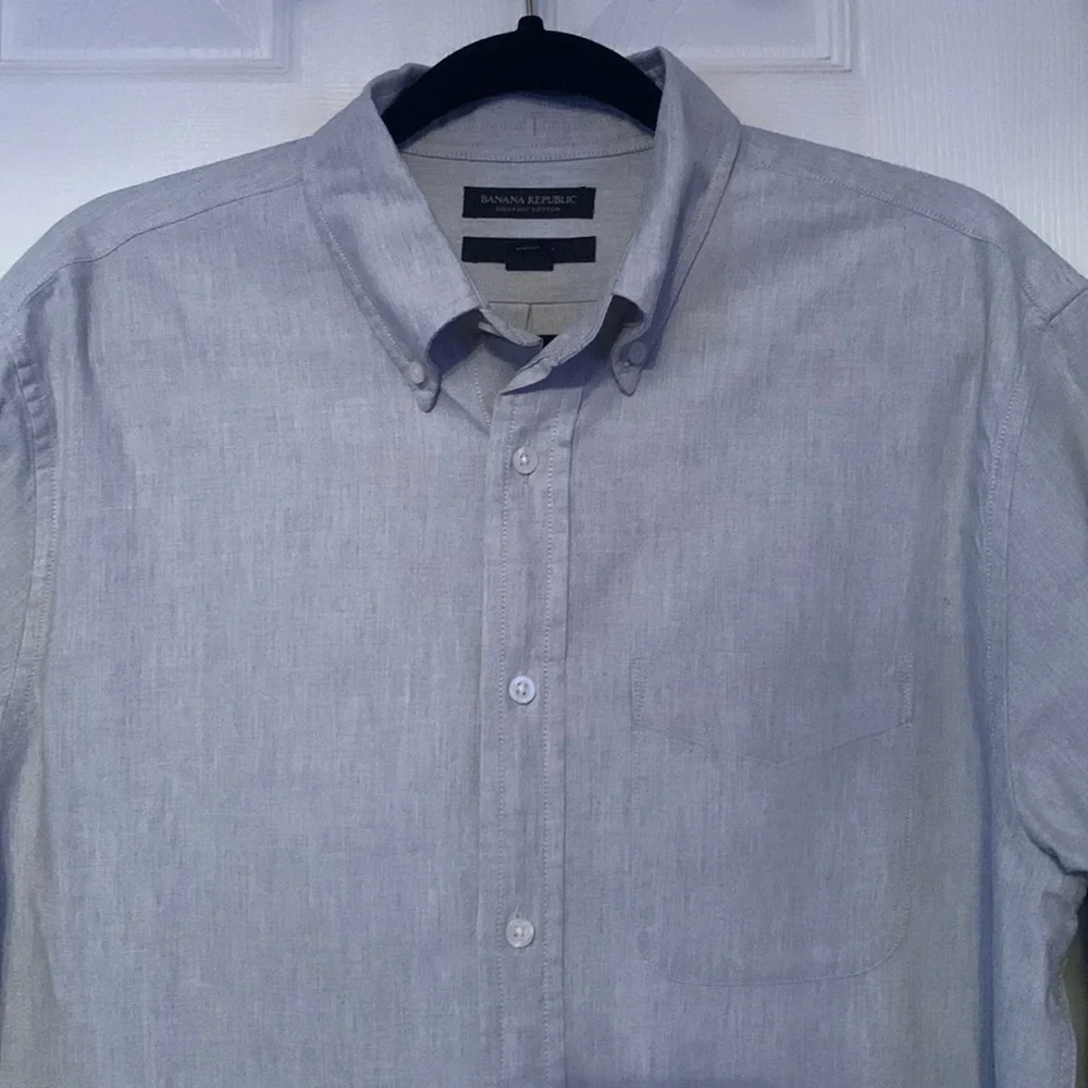 Banana Republic Light Blue Button Down Shirt Size M #517